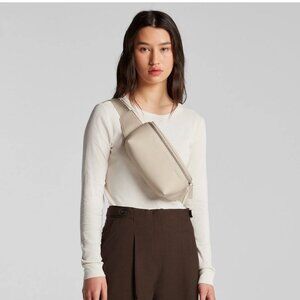 Monos Metro Sling NWOT